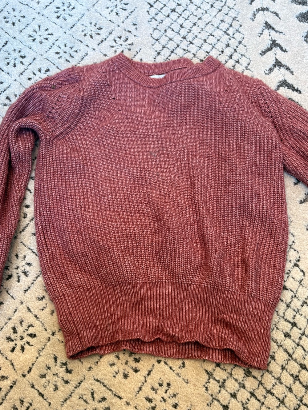 Liz Claiborne Heathered Rose Crewneck Sweater